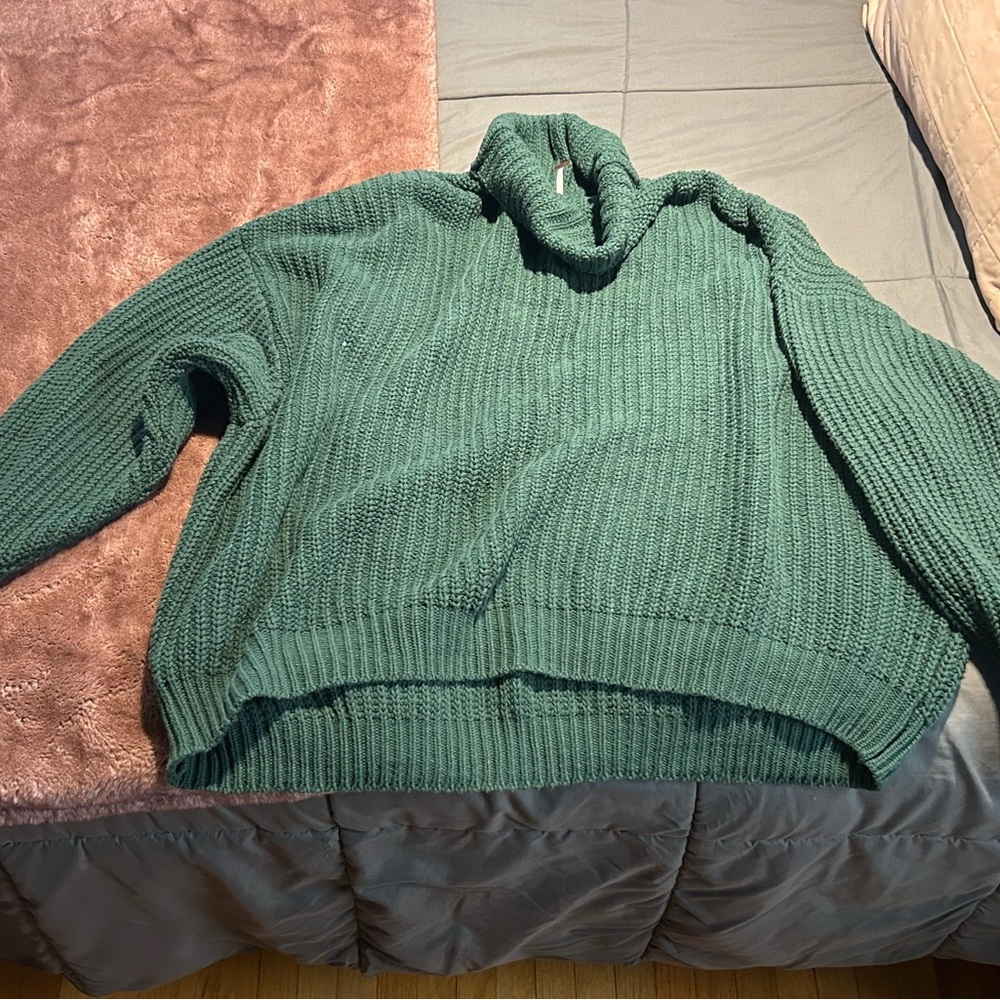 Cozy Green Turtleneck Sweater